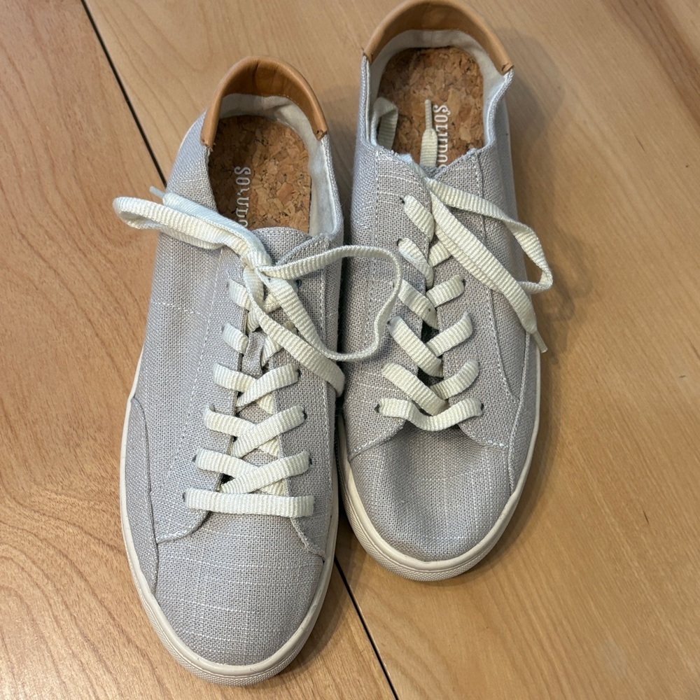 Soludos Ibiza Women’s Taupe Linen Classic Sneakers. Cork insole.  Size 10